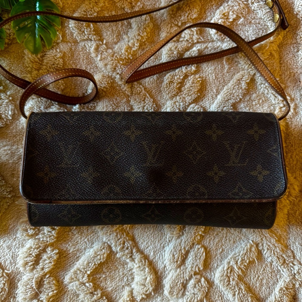 Louis Vuitton Twin GM Monogram Crossbody Vintage Long Flap Pochette Authentic